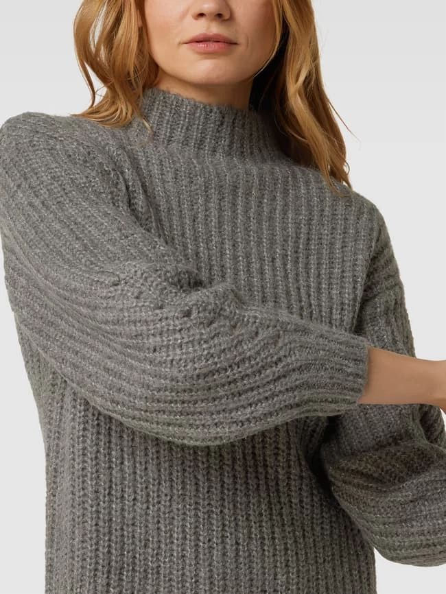 Vila Strickkleid Mit Lochmuster Modell 'VISUBA' - Mittelgrau Meliert – Bild 3