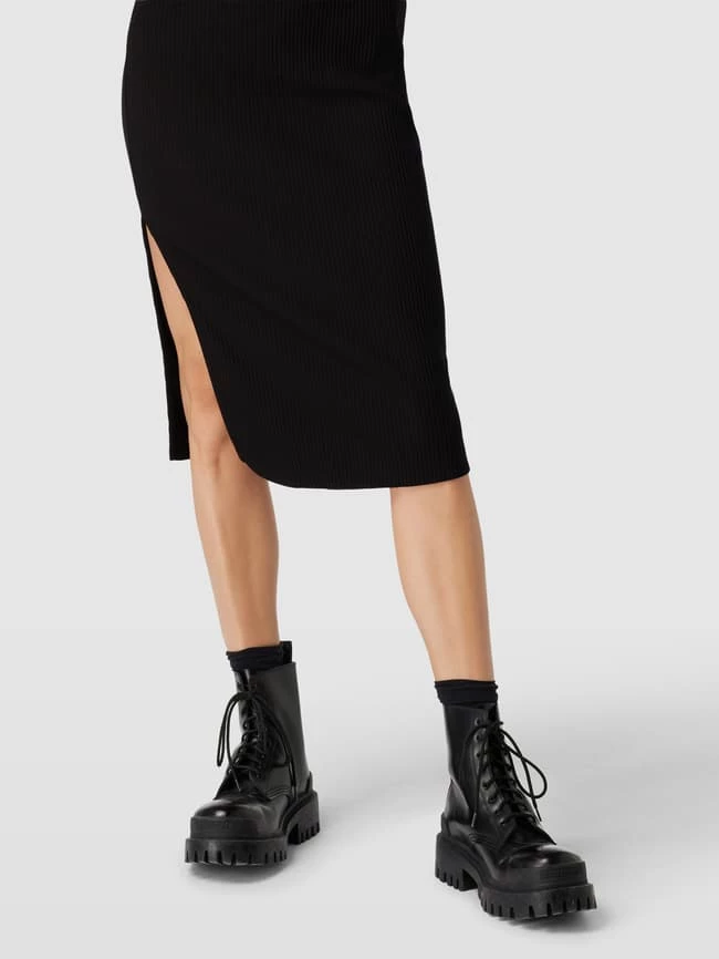 Ana Johnson X P&C Midikleid Mit Gehschlitz - Ana Johnson X P&C - Schwarz – Bild 3